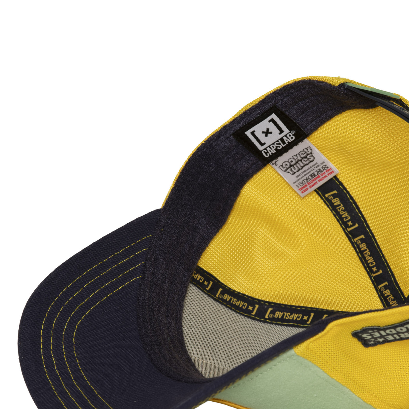 Casquette trucker premium filet et patch Looney Tunes Bugs and Daffy